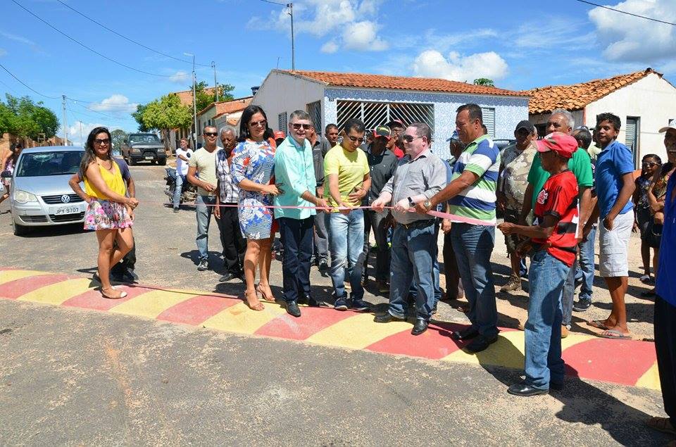 Inauguração de lombada, na Bahia, fez prefeito perder a eleição